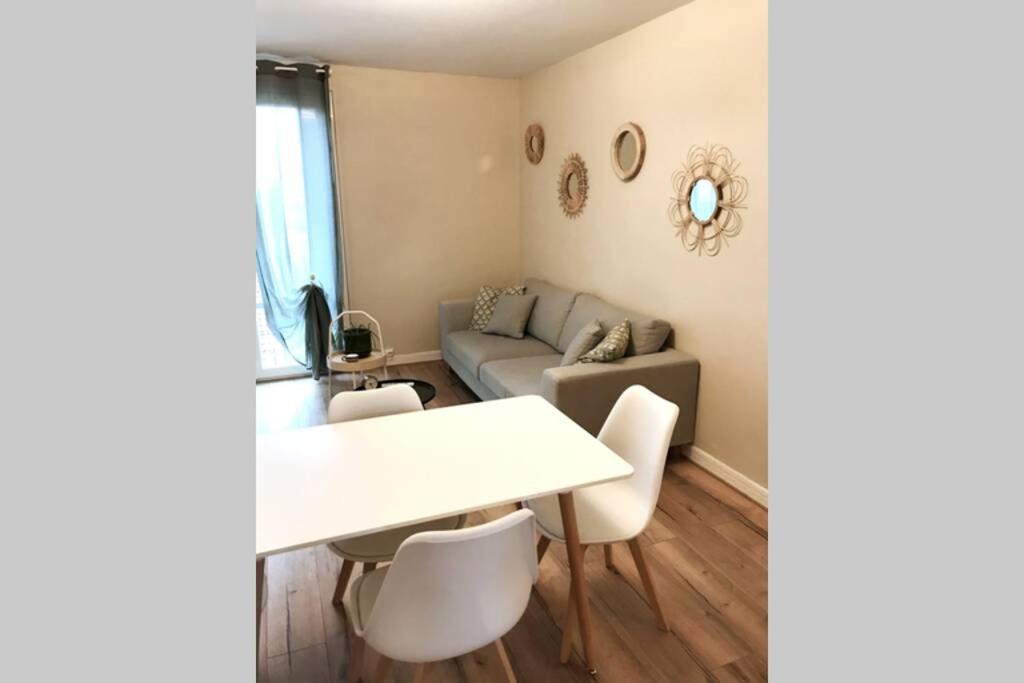 Serenidad - Appartement Cosy 50M2 Et Parking ชาโตรูซ์ ภายนอก รูปภาพ