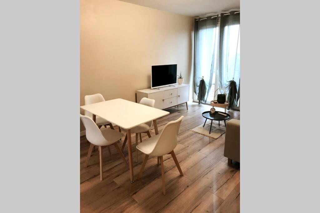 Serenidad - Appartement Cosy 50M2 Et Parking ชาโตรูซ์ ภายนอก รูปภาพ
